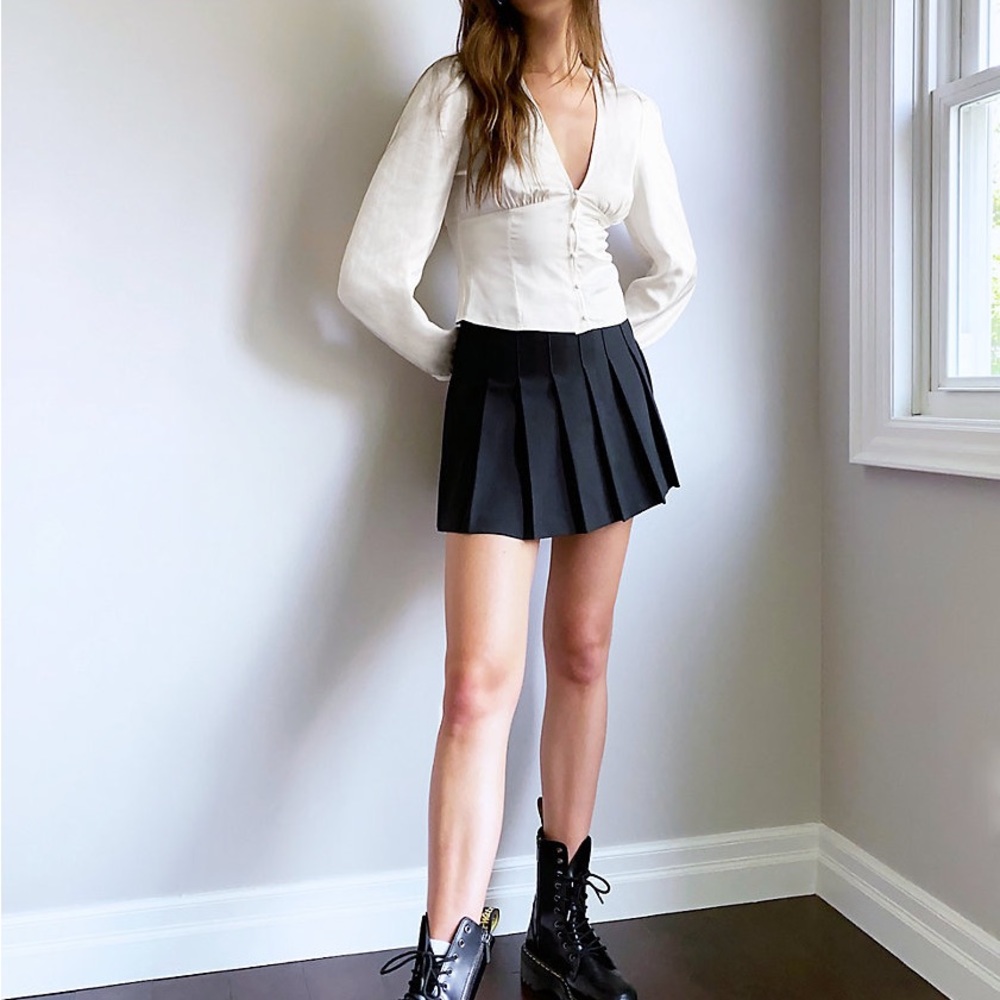 BNWOT / Aritzia / Sunday best / Tatiana blouse / red / size 0